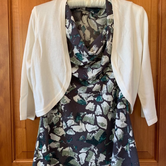 Hobbs of London blouse. Size 6. - Picture 7 of 7